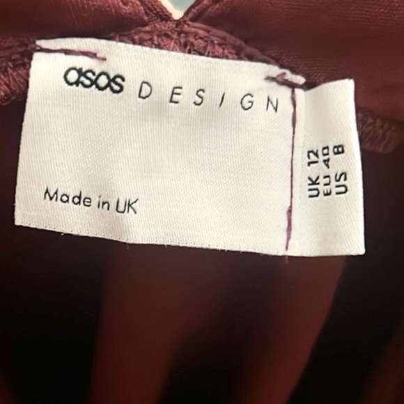 ASOS,Feminine,Delicate Burgundy Dress w/Wrap Ruching, Excellent Condition,Size 8 - Picture 4 of 10